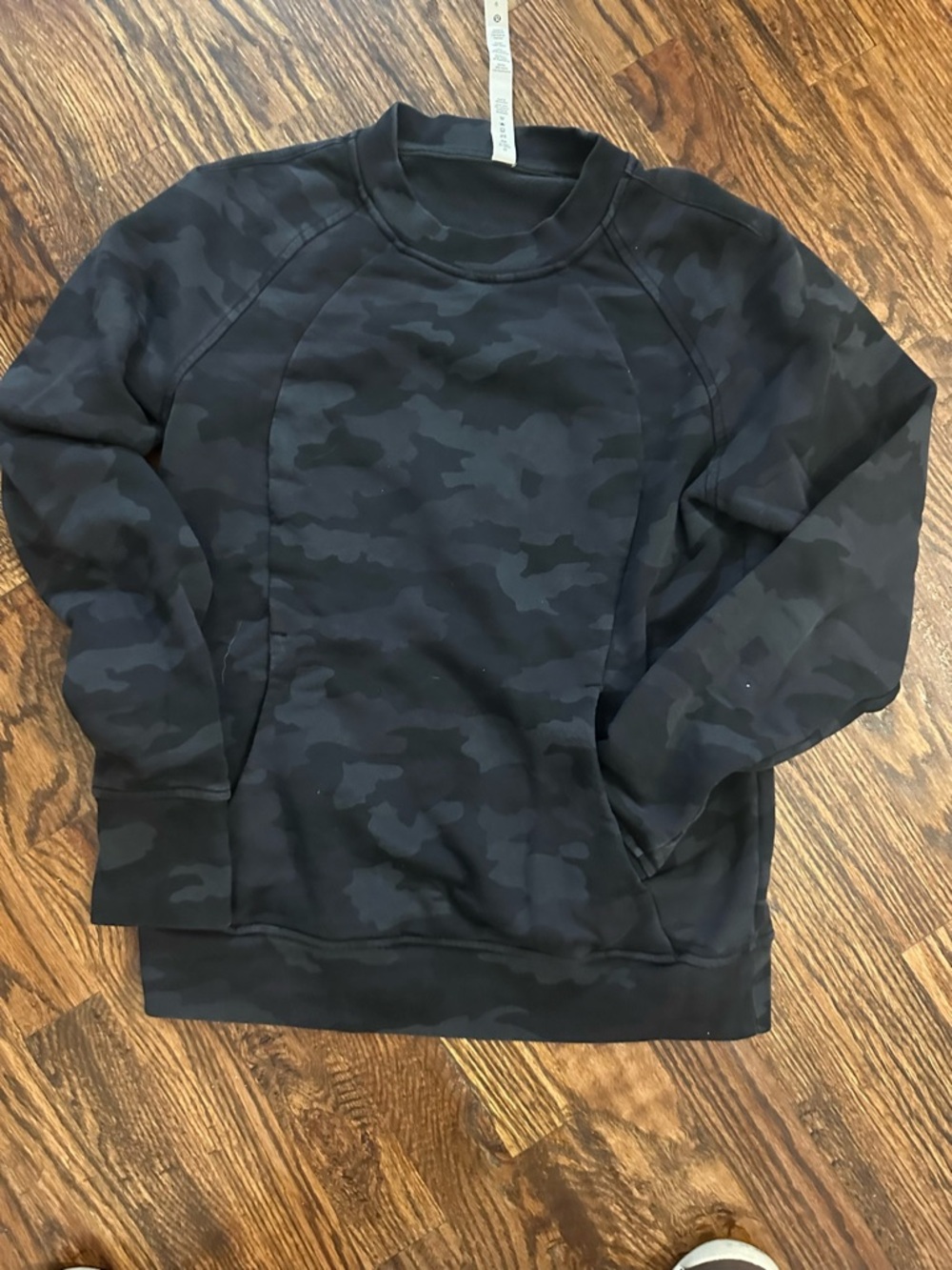 Lululemon Black Camouflage Crewneck Sweatshirt with front pocket  6. LIKE NEW